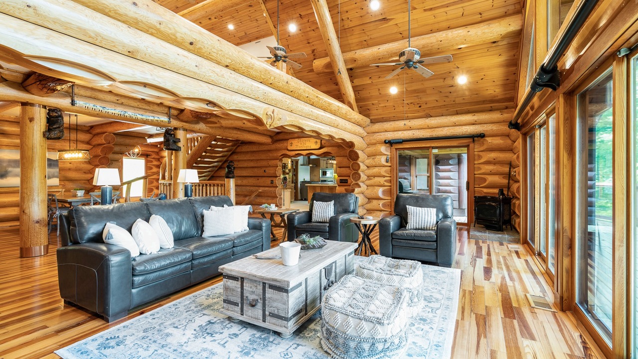 Photo of Livingroom in New Tazewell