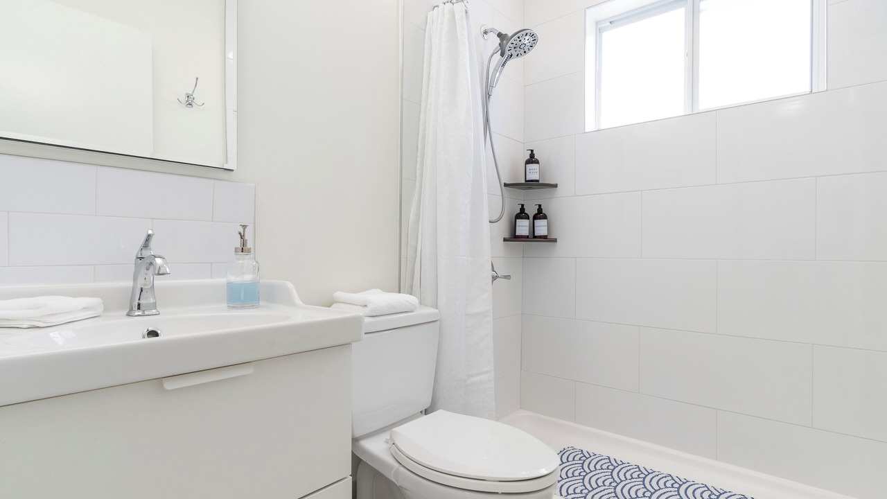 Photo of Bathroom in Coral Way