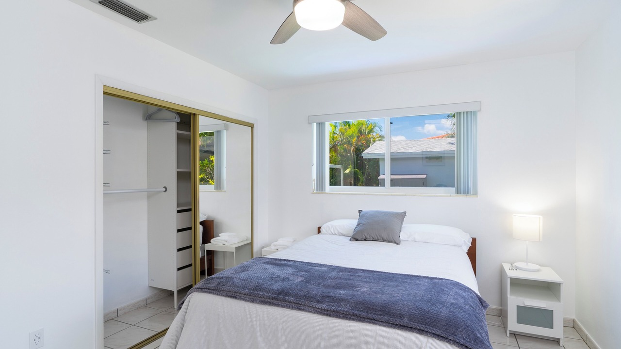 Photo of Bedroom in Coral Way