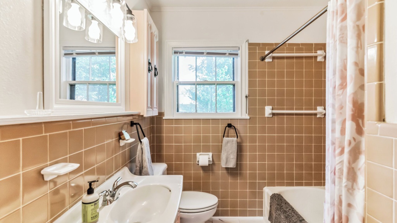 Photo of Bathroom in Cameron