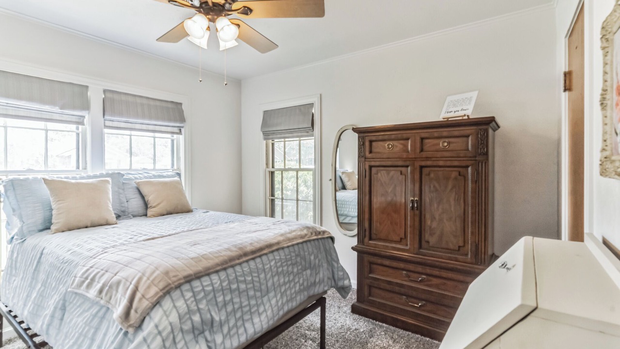 Photo of Bedroom in Cameron