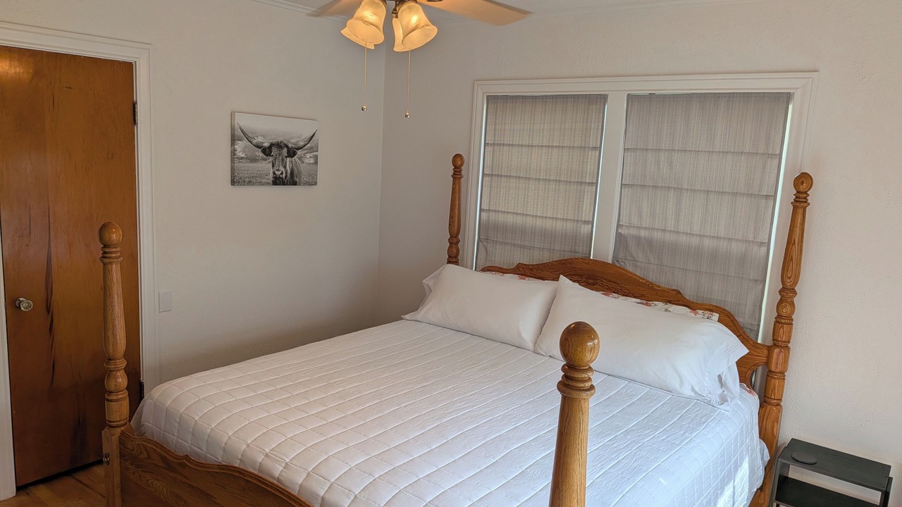Photo of Bedroom in Cameron
