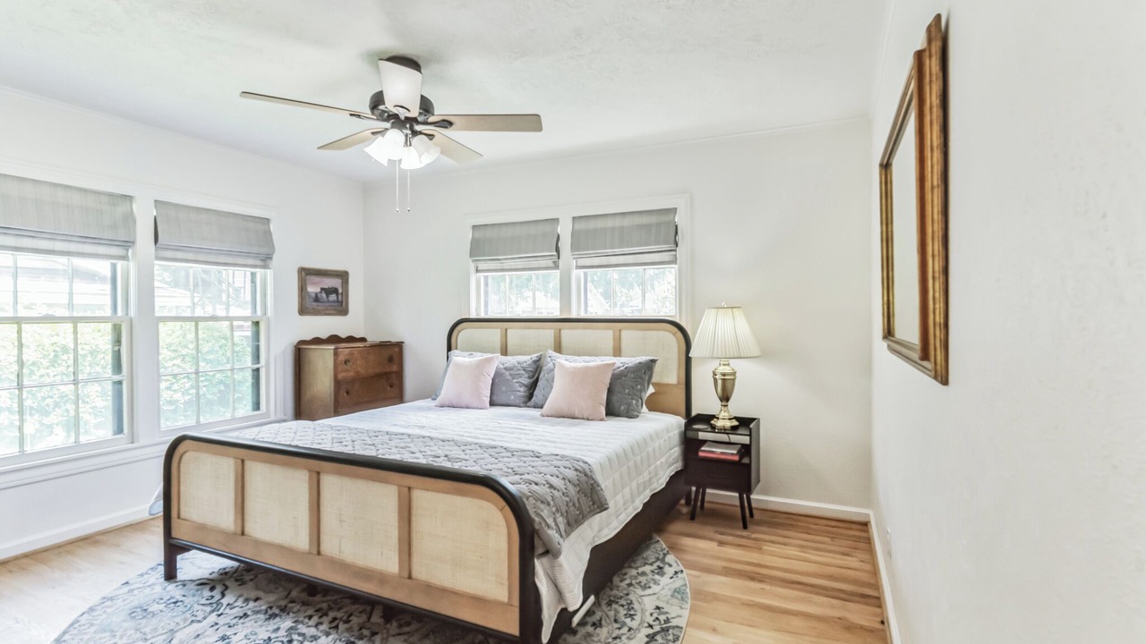 Photo of Bedroom in Cameron