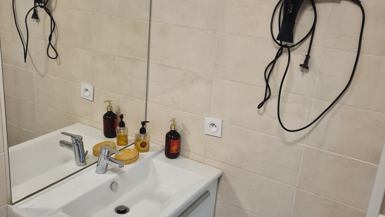 Photo of Bathroom in Le Blanc-Mesnil
