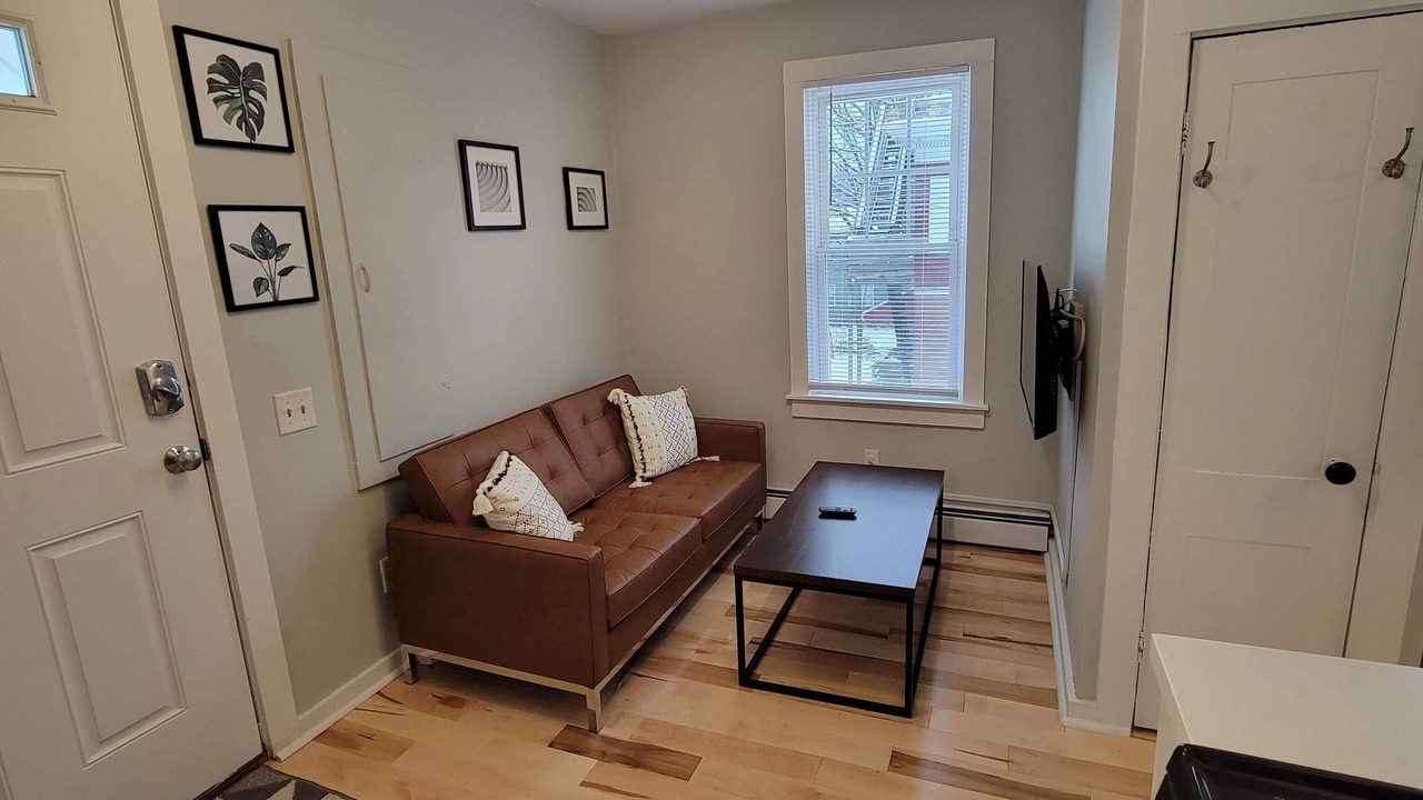 Photo of Livingroom in Old North End
