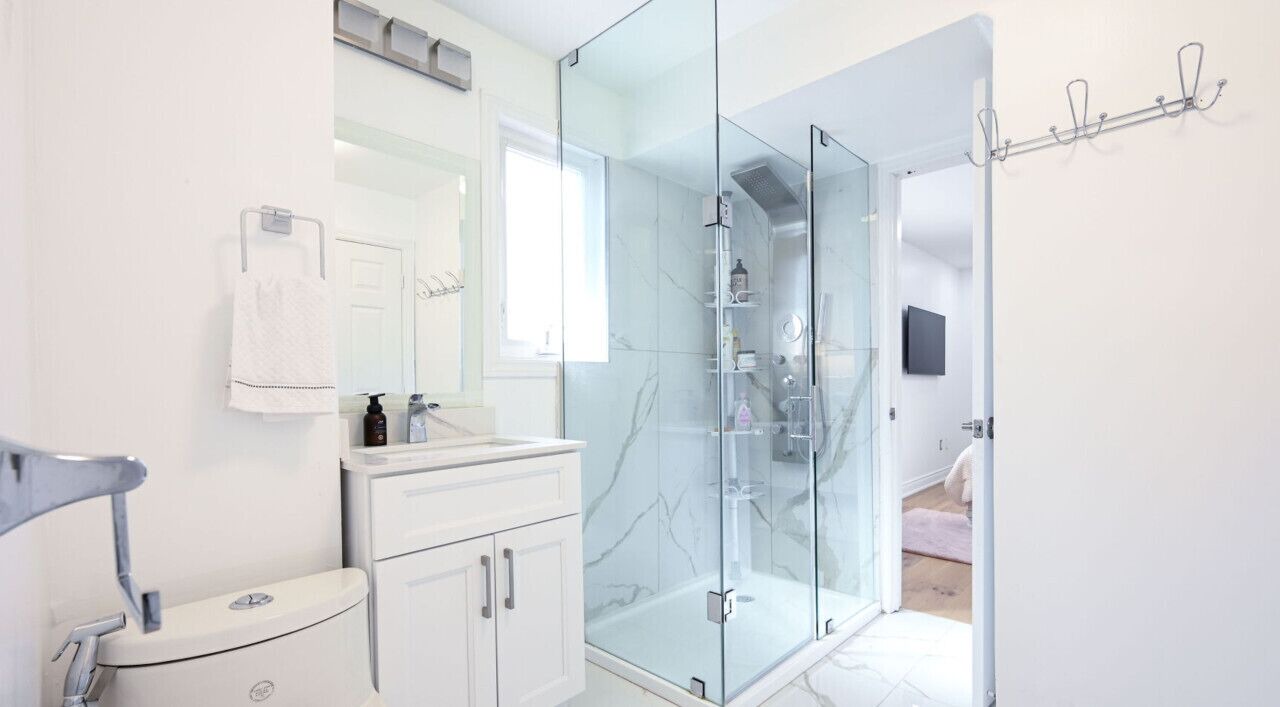 Photo of Bathroom in Lisgar