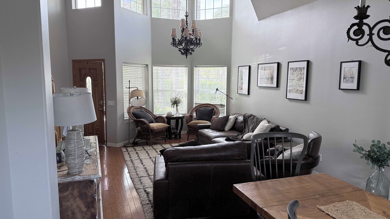 Photo of Livingroom in Canyon Lake