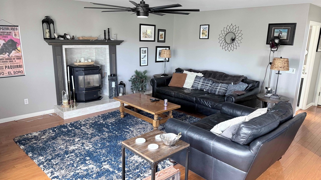 Photo of Livingroom in Canyon Lake