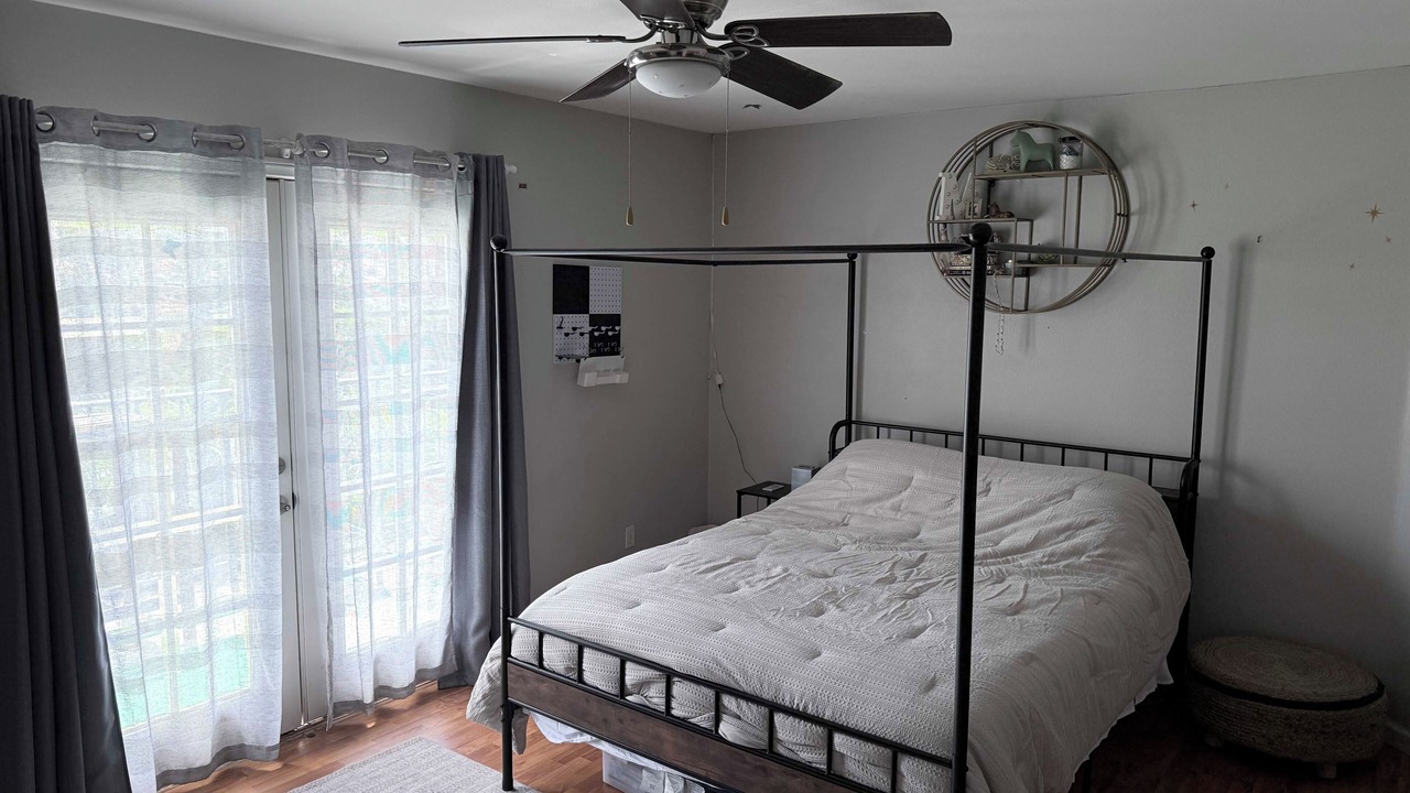 Photo of Bedroom in Canyon Lake