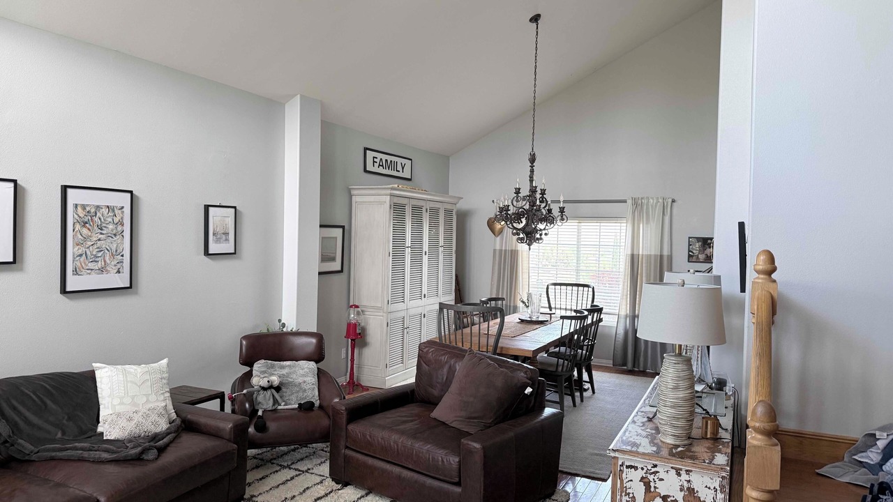 Photo of Livingroom in Canyon Lake