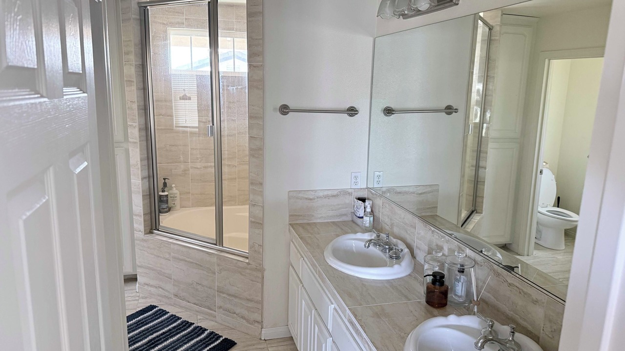 Photo of Bathroom in Canyon Lake