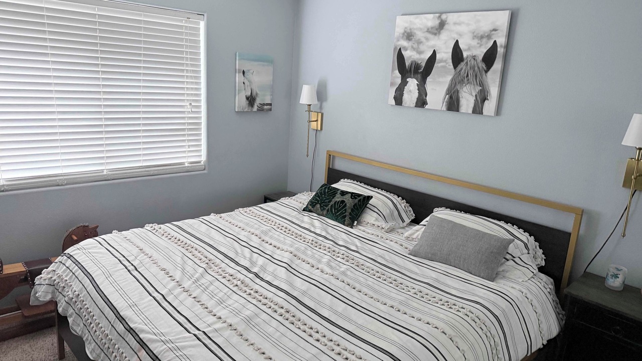 Photo of Bedroom in Canyon Lake
