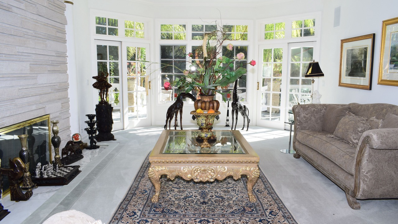 Photo of Others in Saratoga