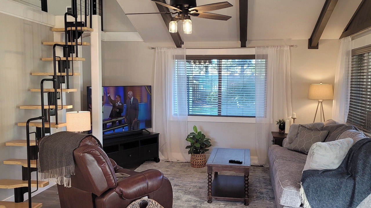 Photo of Livingroom in Long Beach