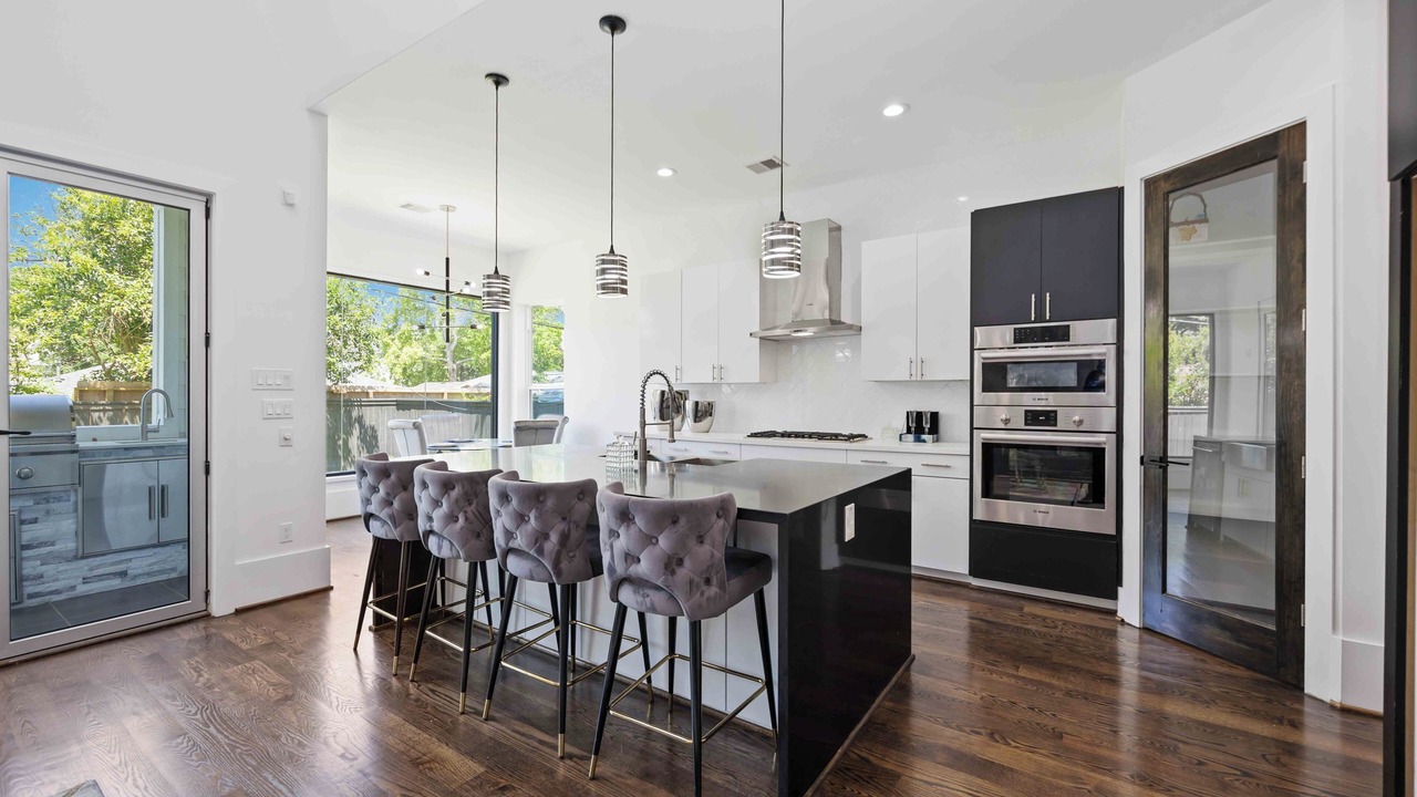 Photo of Kitchen in Garden Oaks