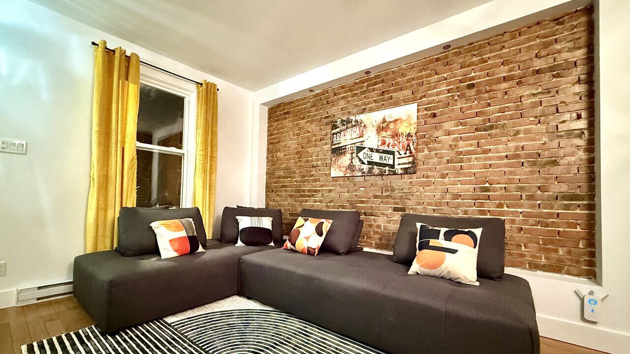 Photo of Livingroom in Vieux-Limoilou