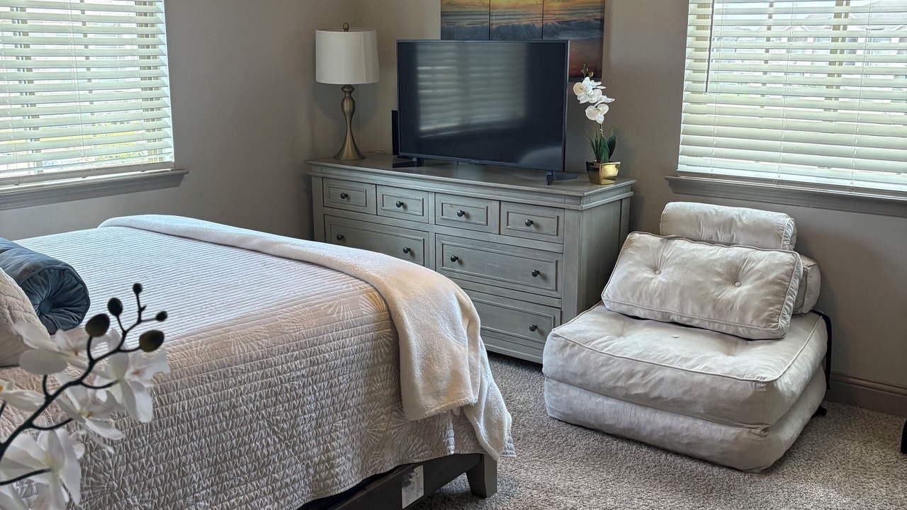 Photo of Bedroom in Burleson