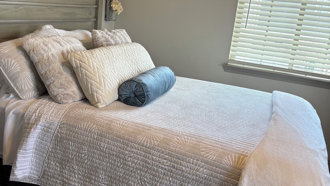 Photo of Bedroom in Burleson