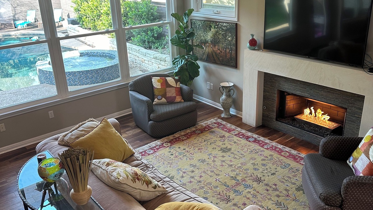 Photo of Livingroom in Travis Country