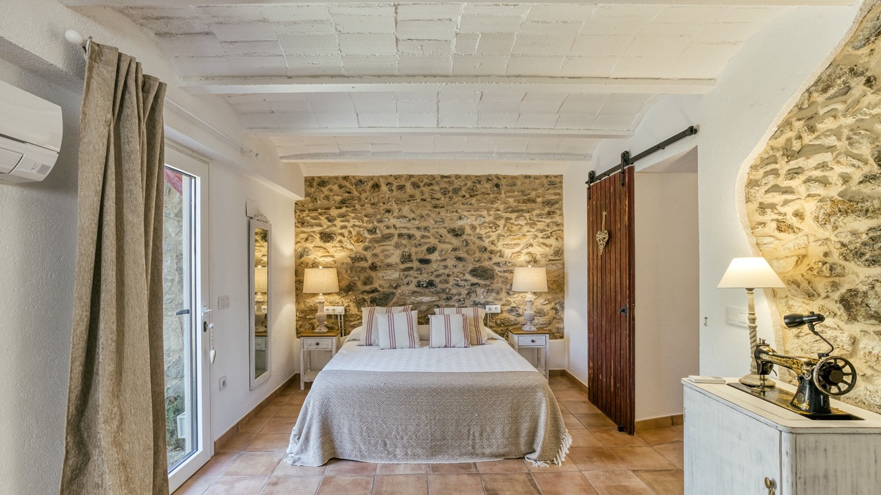 Photo of Bedroom in Llanca