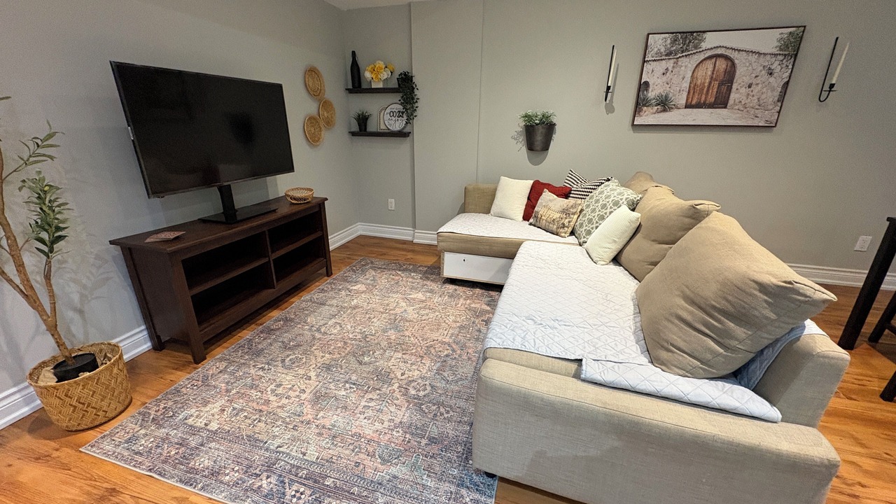 Photo of Livingroom in Mount Pleasant