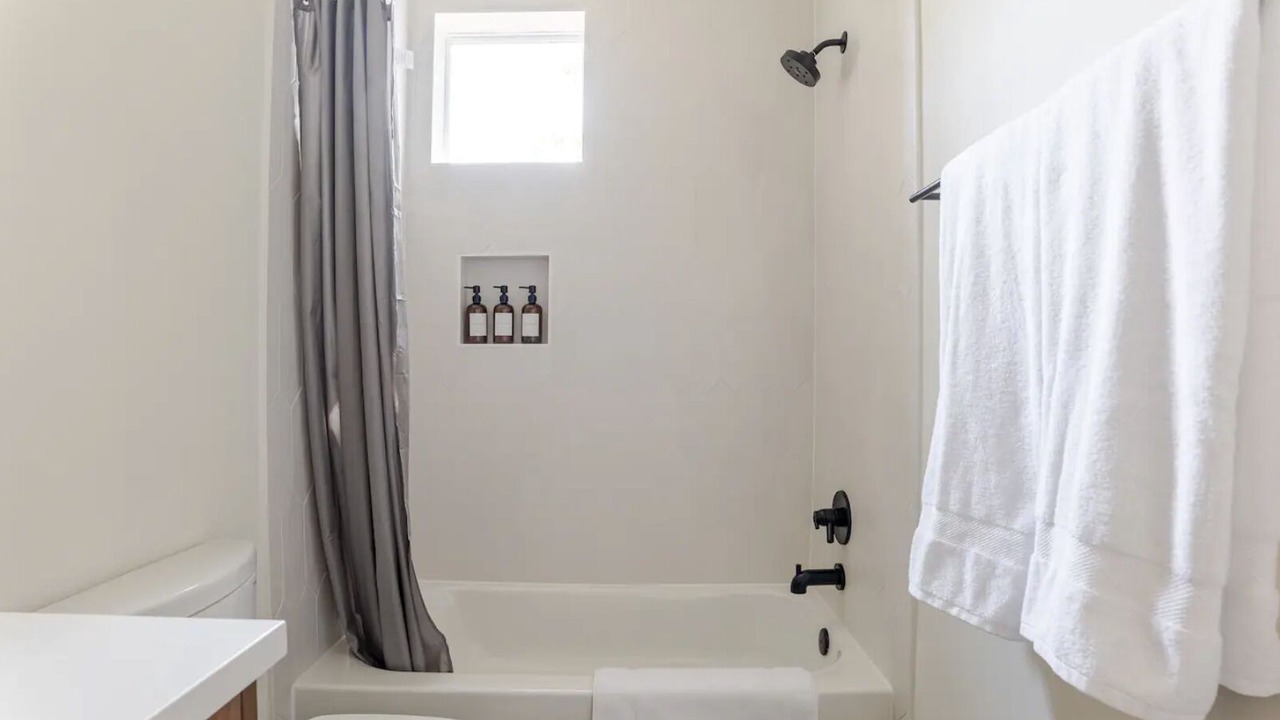 Photo of Bathroom in Govalle