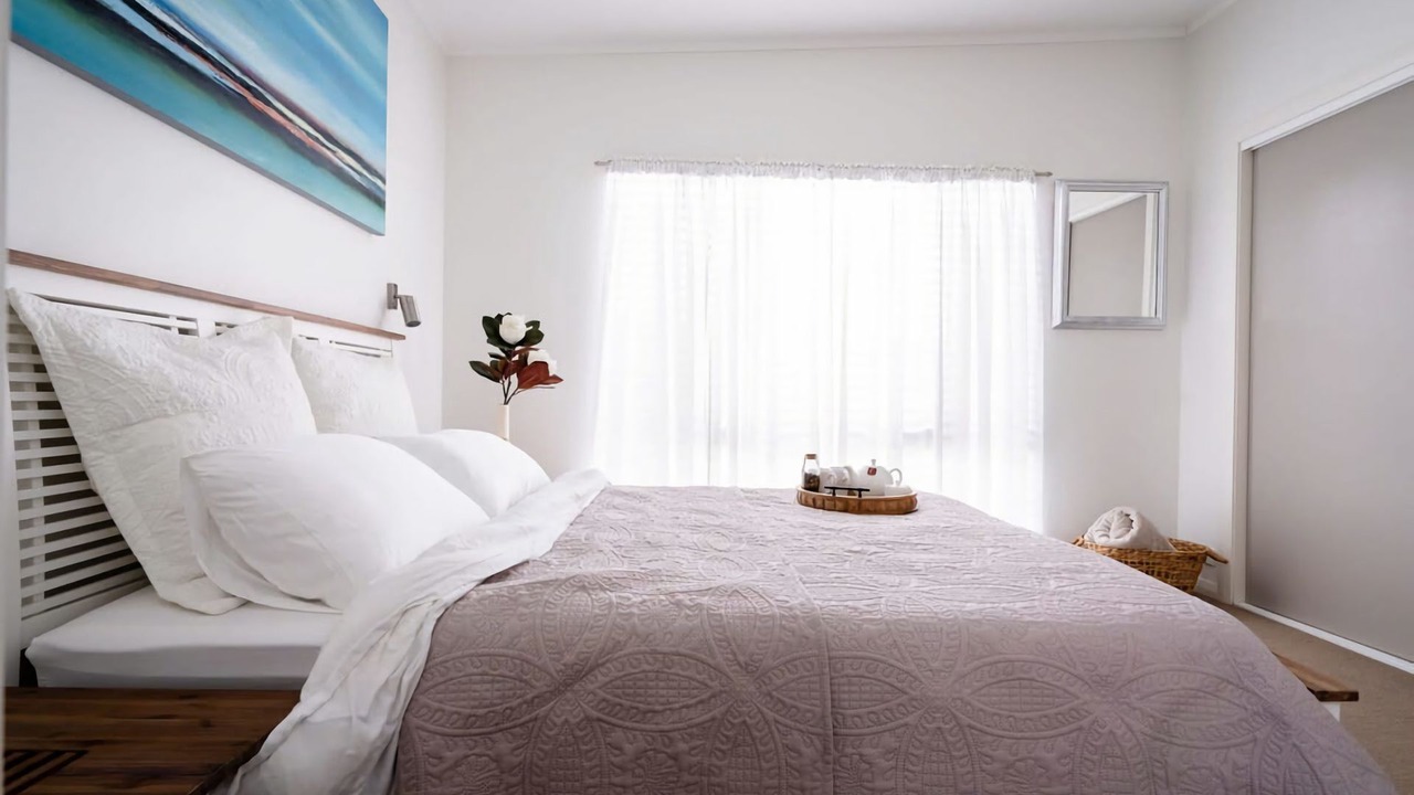 Photo of Bedroom in Kilaben Bay