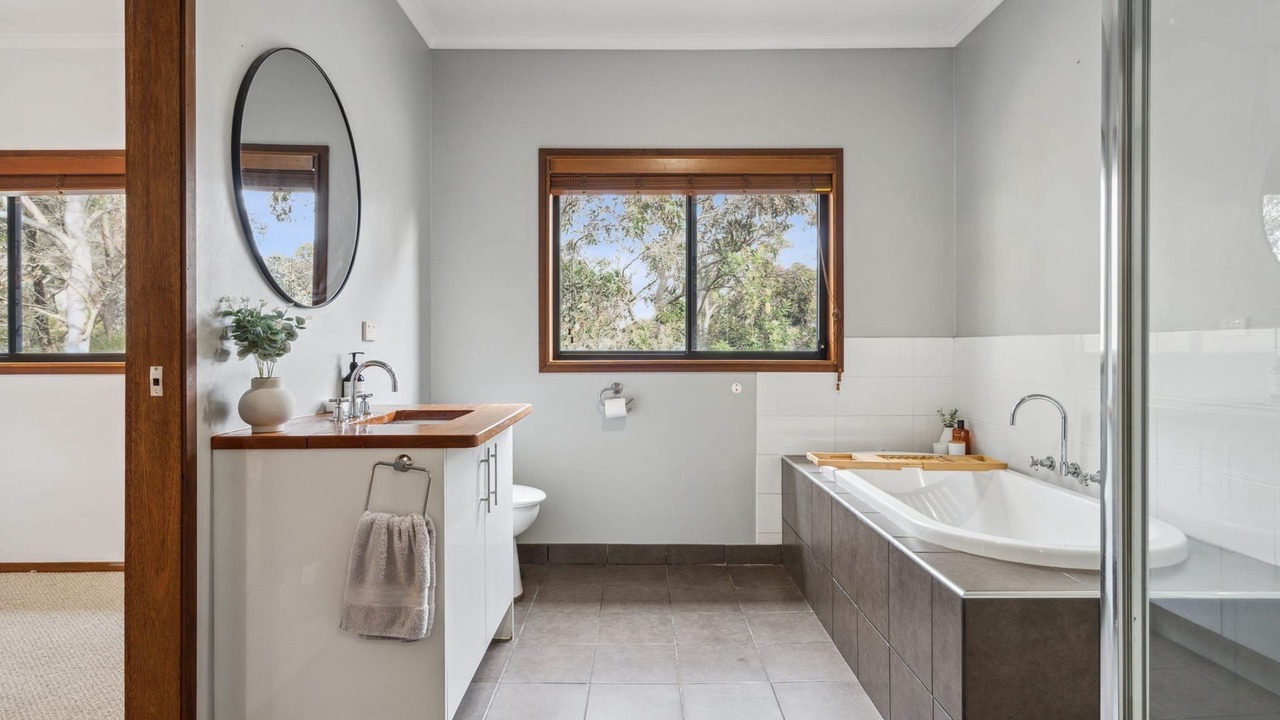 Photo of Bathroom in Mount Victoria