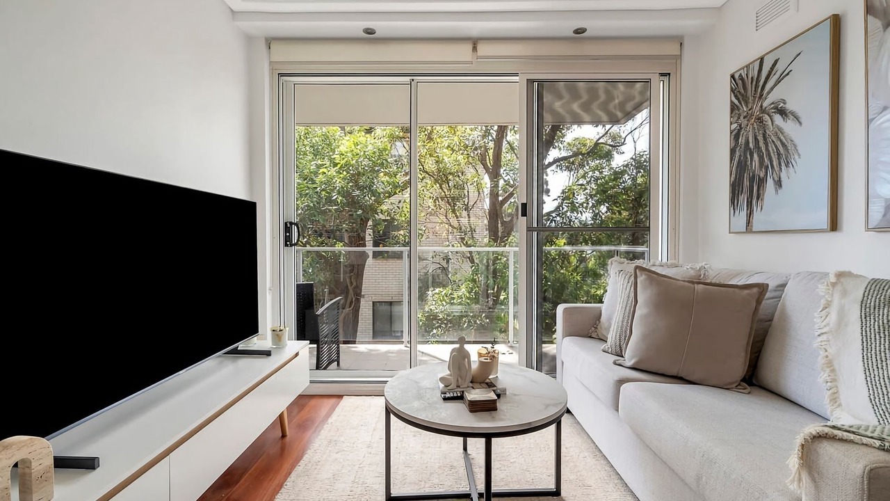 Photo of Livingroom in Dee Why