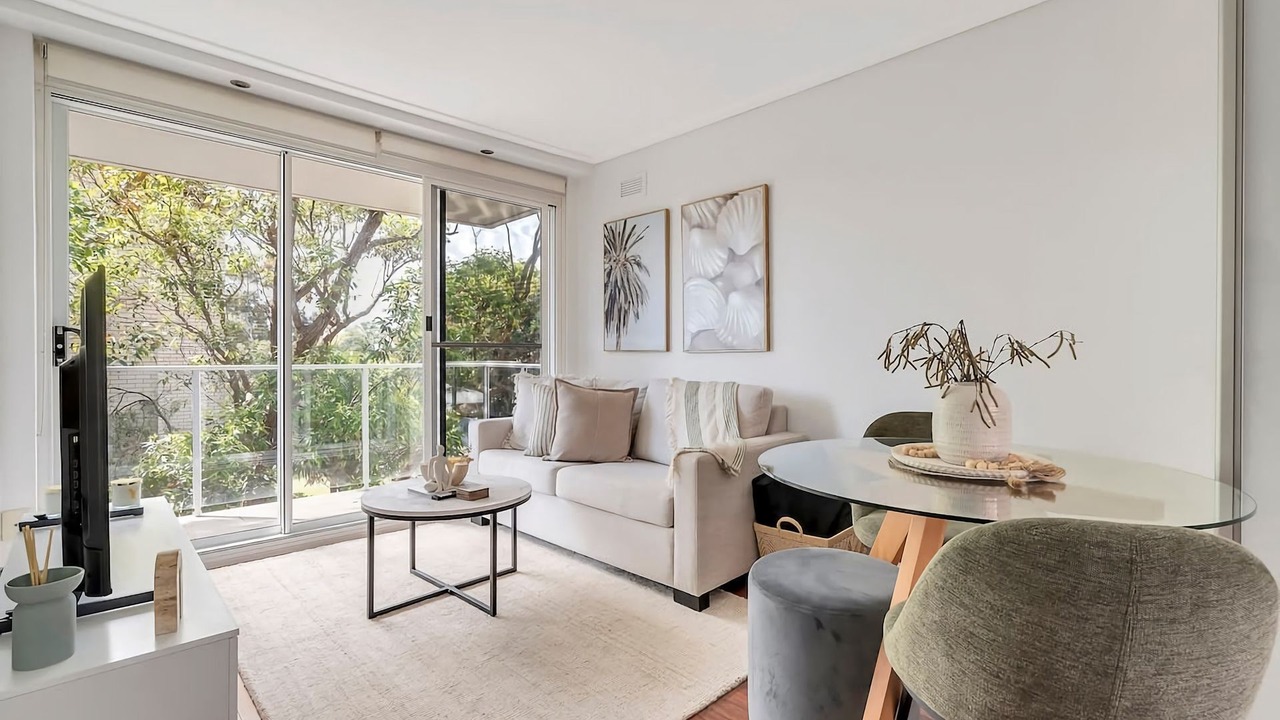 Photo of Livingroom in Dee Why