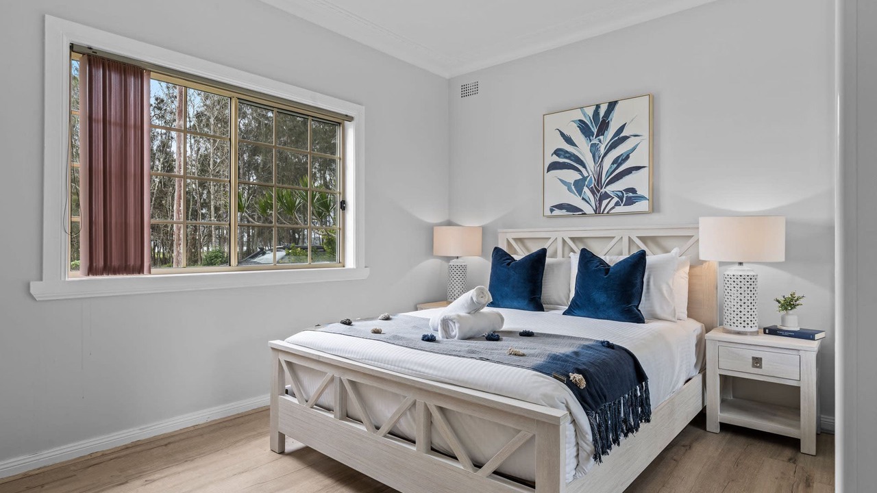 Photo of Bedroom in Lemon Tree Passage