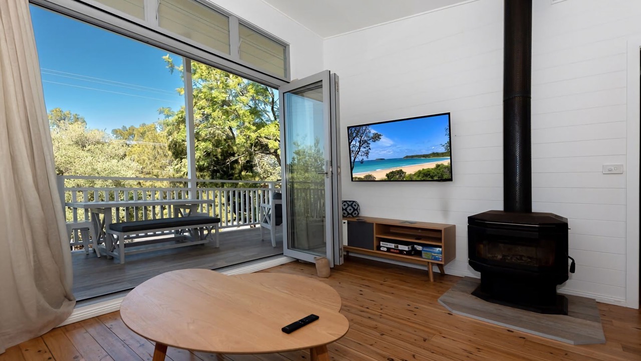Photo of Livingroom in Broulee