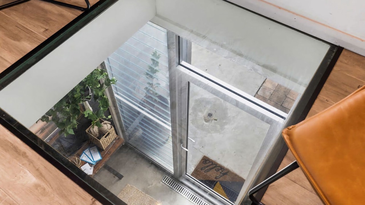 Photo of Others in Redhead