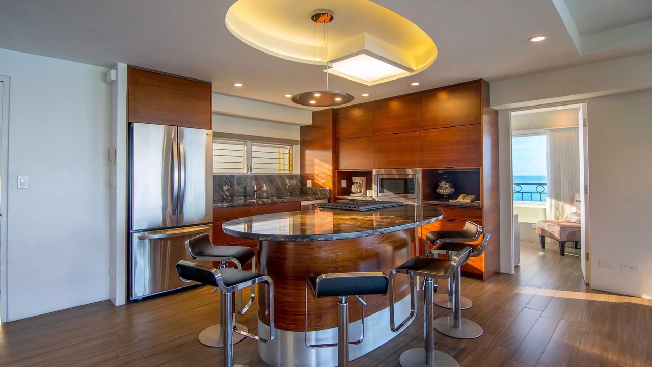 Photo of Others in Waikiki