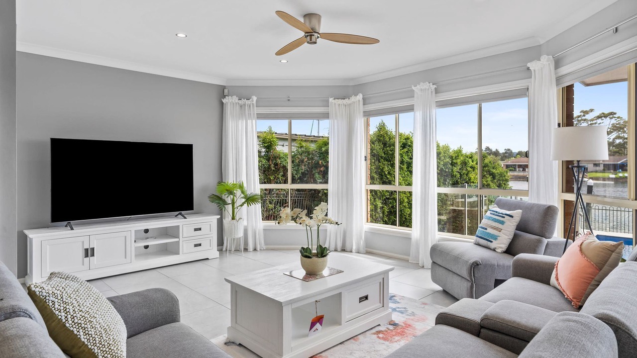 Photo of Livingroom in St Huberts Island