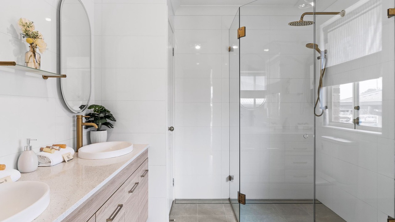 Photo of Bathroom in St Huberts Island