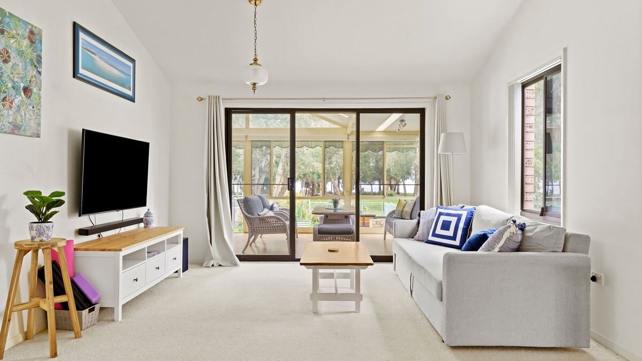 Photo of Livingroom in Toukley