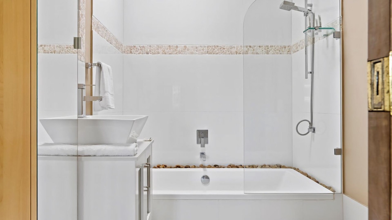 Photo of Bathroom in Toukley