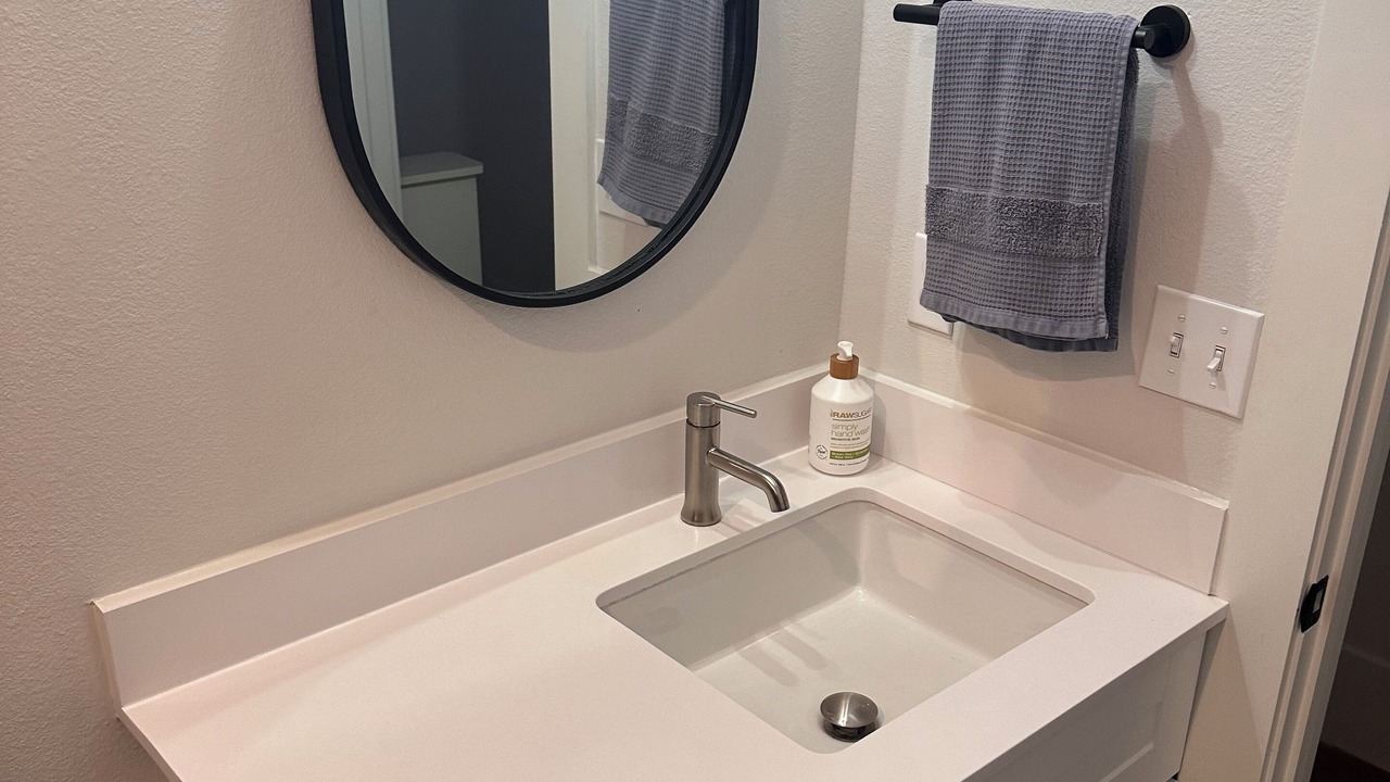 Photo of Bathroom in South Manchaca