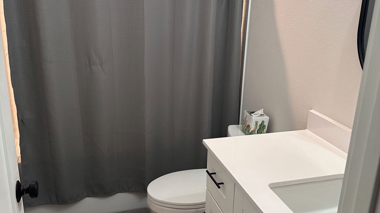 Photo of Bathroom in South Manchaca
