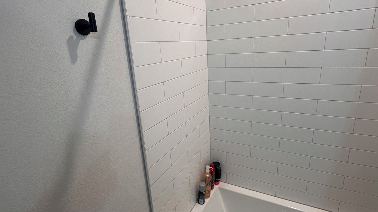 Photo of Bathroom in South Manchaca