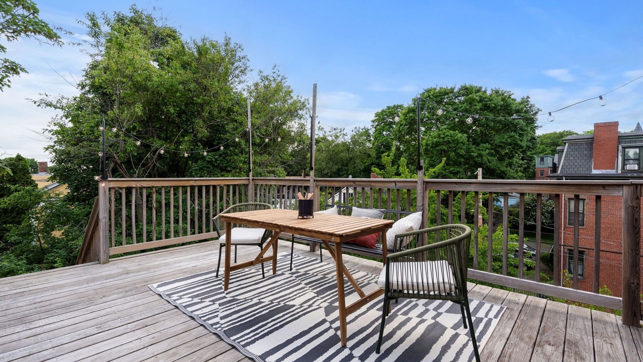 Photo of Outdoor in Highland Park