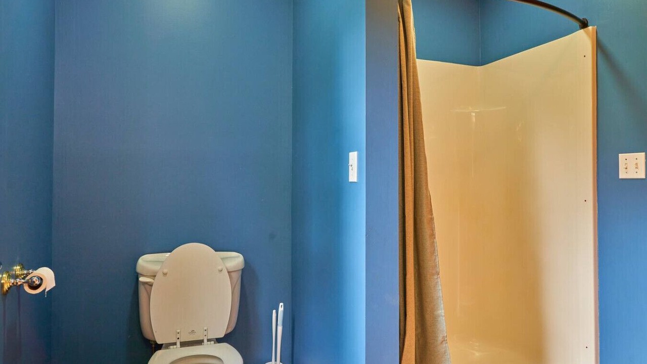 Photo of Bathroom in Cuddebackville