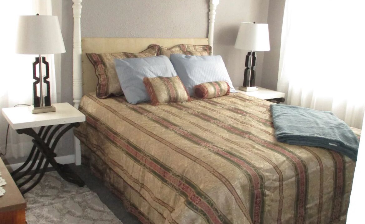 Photo of Bedroom in Newton