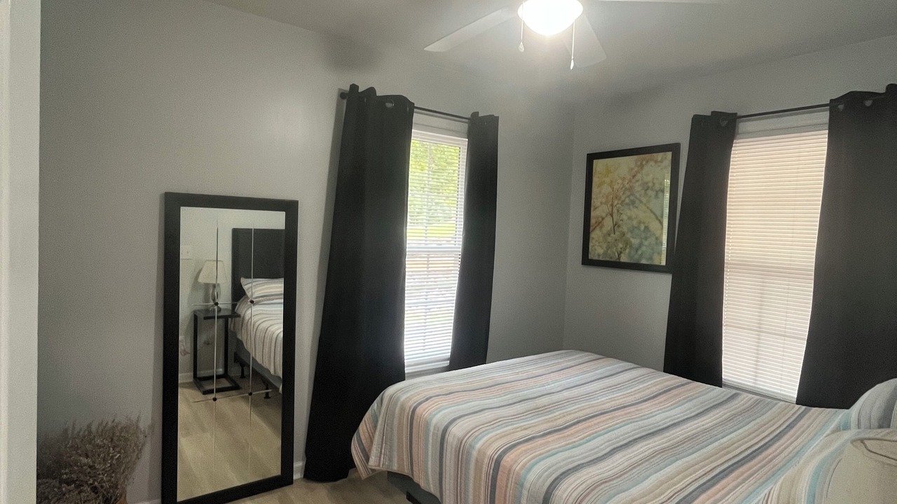 Photo of Bedroom in Semora