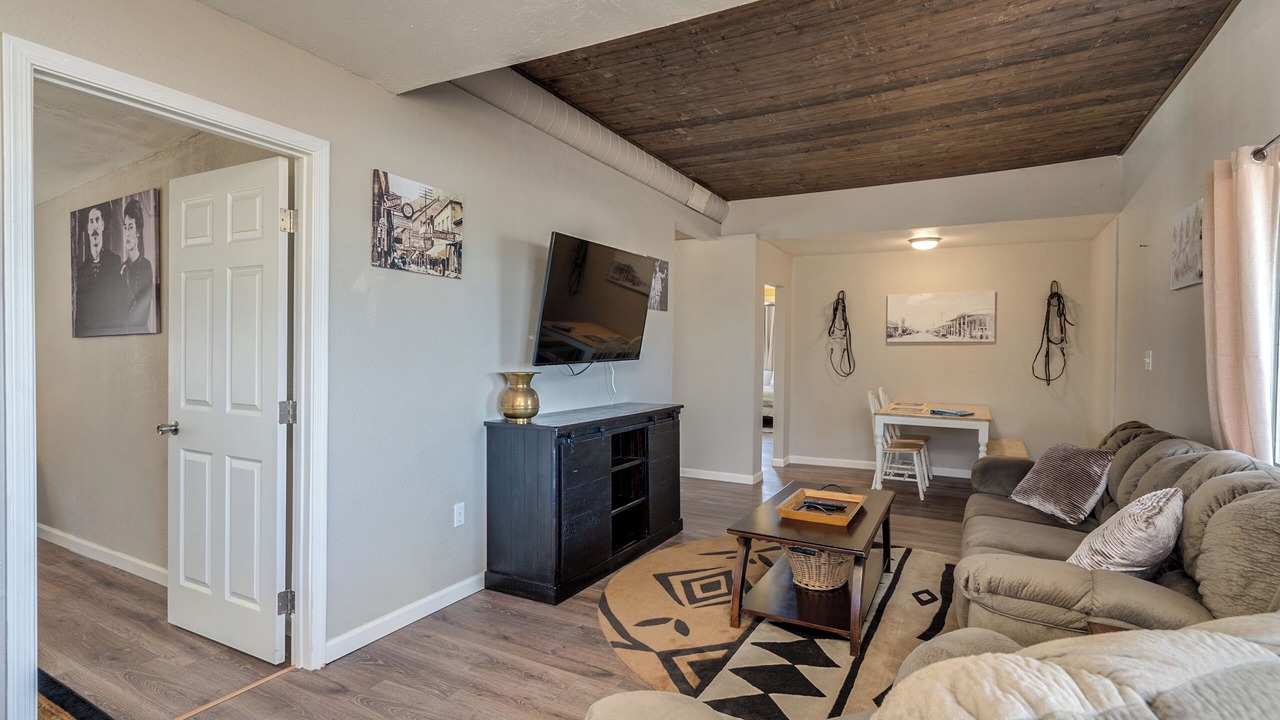 Photo of Livingroom in Tombstone