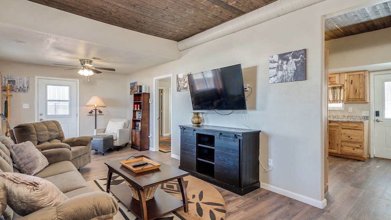 Photo of Livingroom in Tombstone