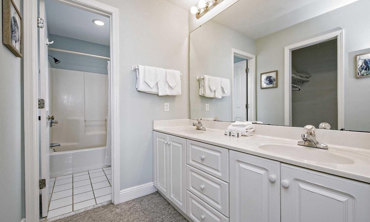Photo of Bathroom in Southpointe