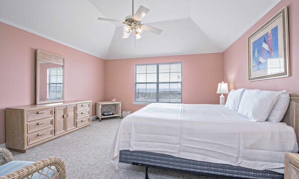 Photo of Bedroom in Southpointe