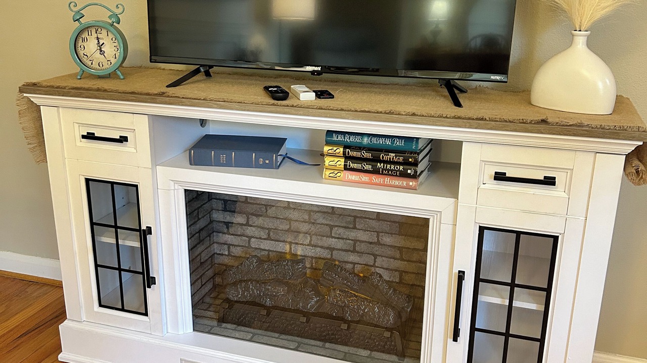 Photo of Others in Weaver